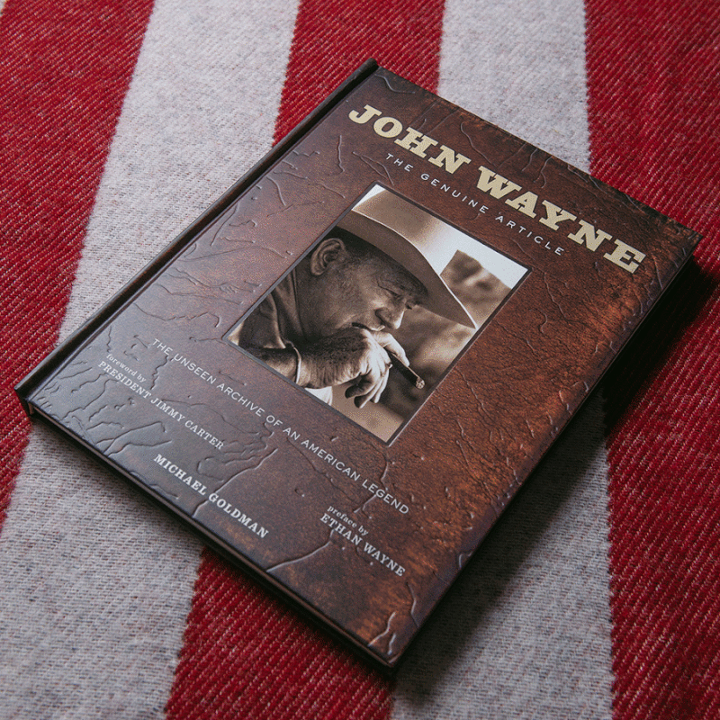 moving pictures of the john wayne book opening and closing